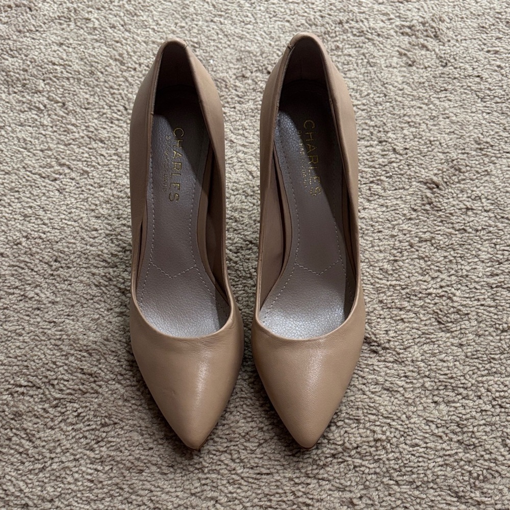 Charles David Beige Women's Heels